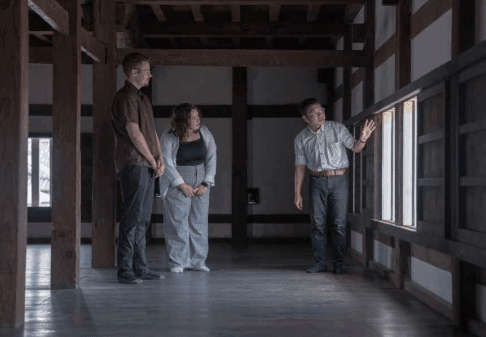 Private Exploration with Experts