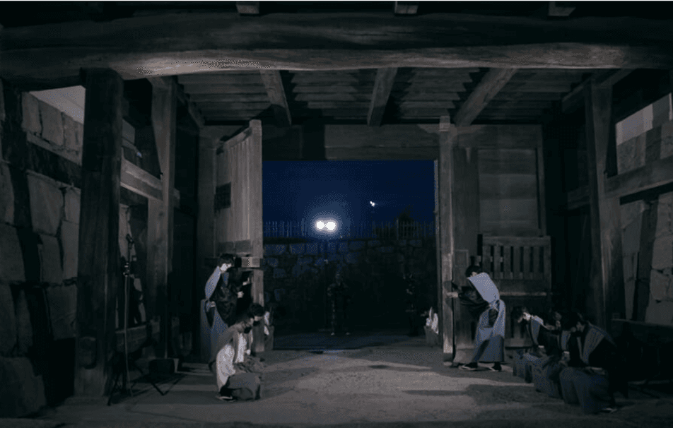 A Lord’s Grand Entry — Sujigane Gomon